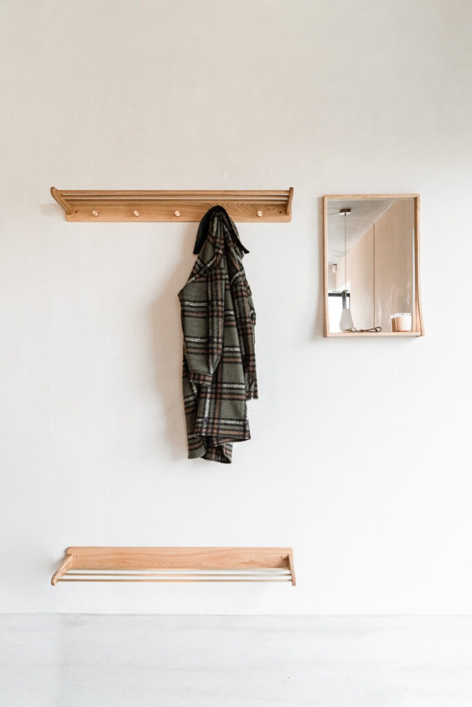 Messing garderobe sæt fra Træfolk